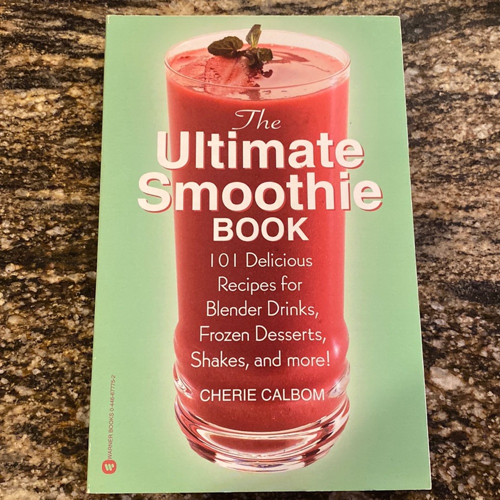 EUC- Paperback “The Ultimate Smoothie Book, 101 Delicious Recipes”